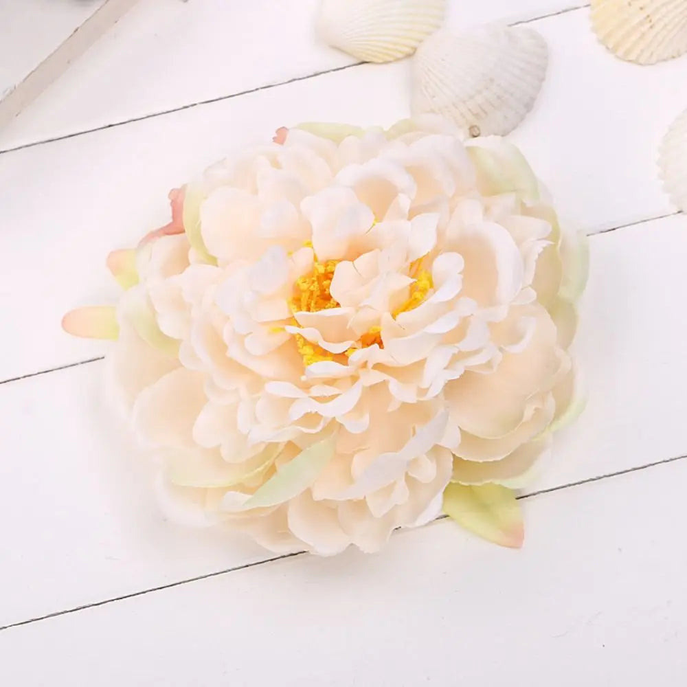 Broche elegante de flor artificial